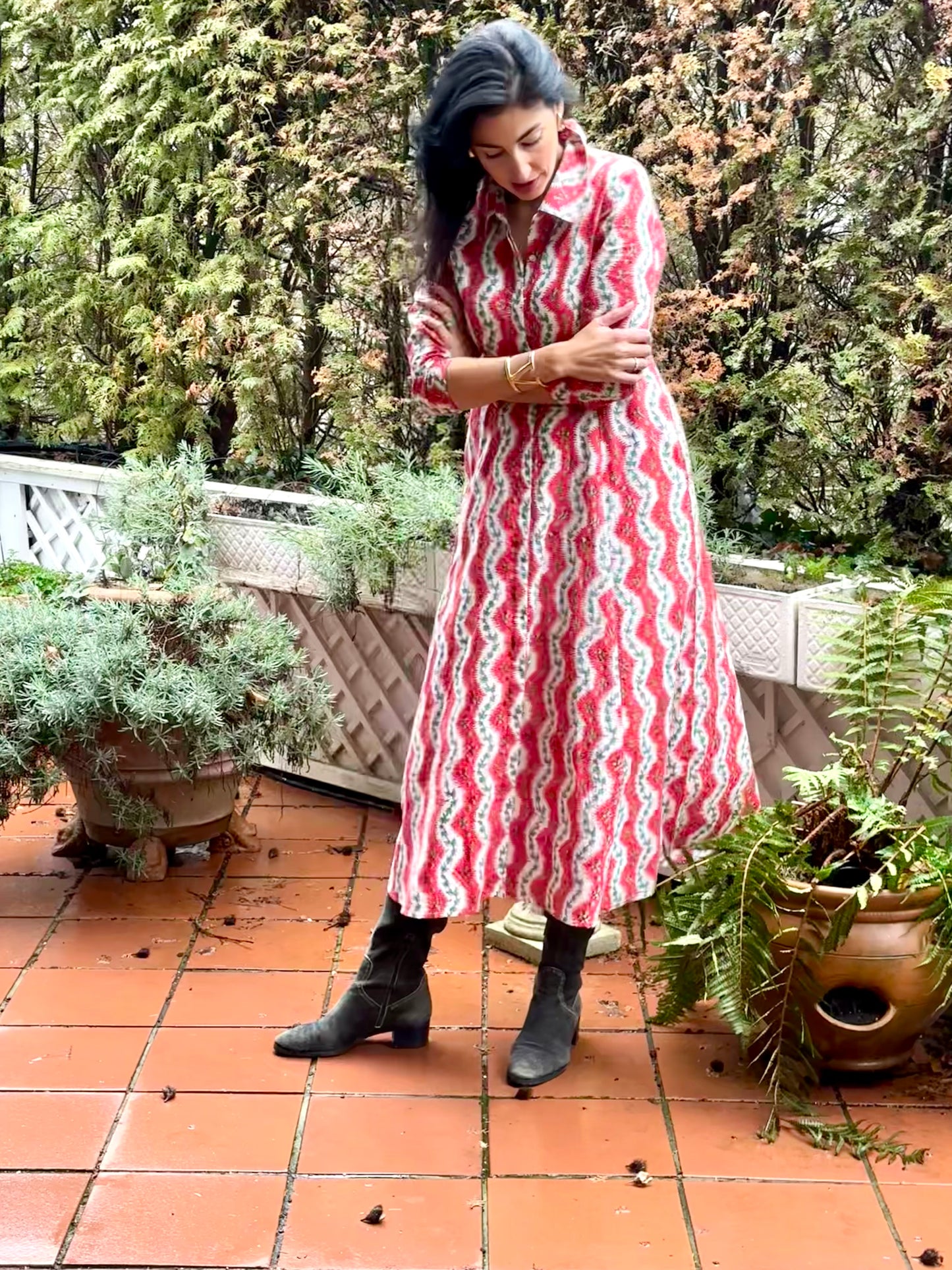 Hemdblusenkleid Blütenranke rot