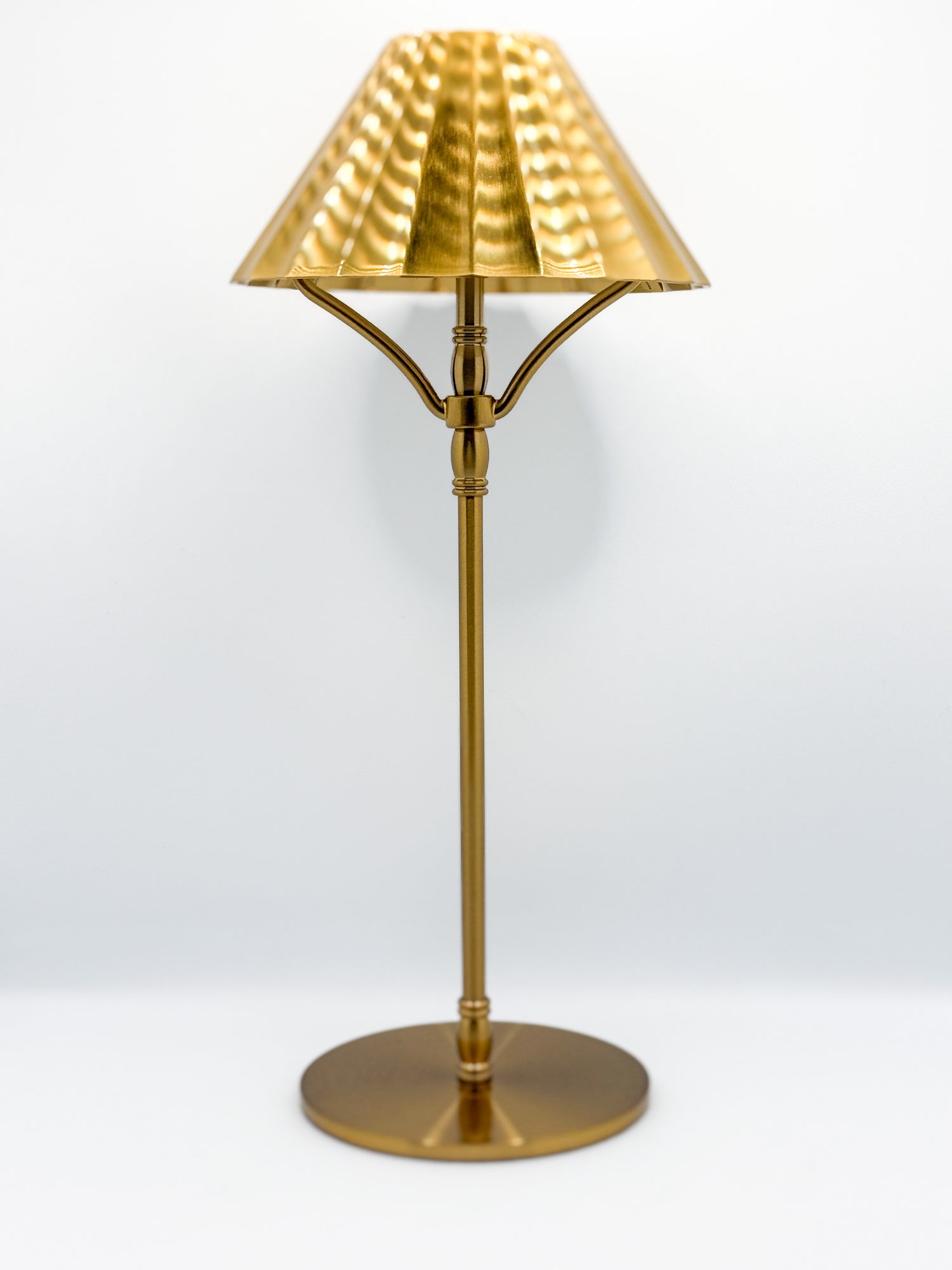 Aufladbare goldene Lampe – Jaipure